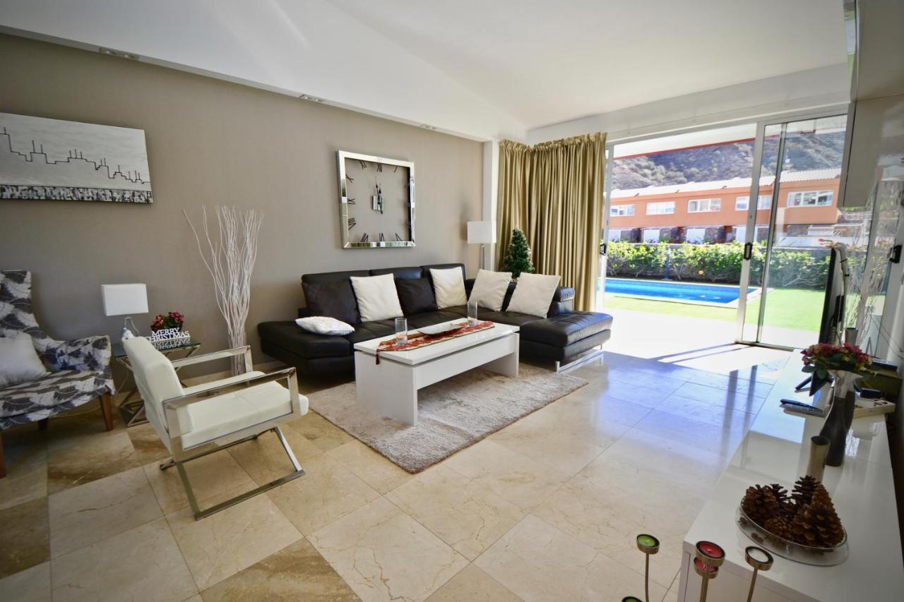 Villa Katarina In Beautiful Tauro With Private Heated Swimming Pool 塔乌里托 外观 照片